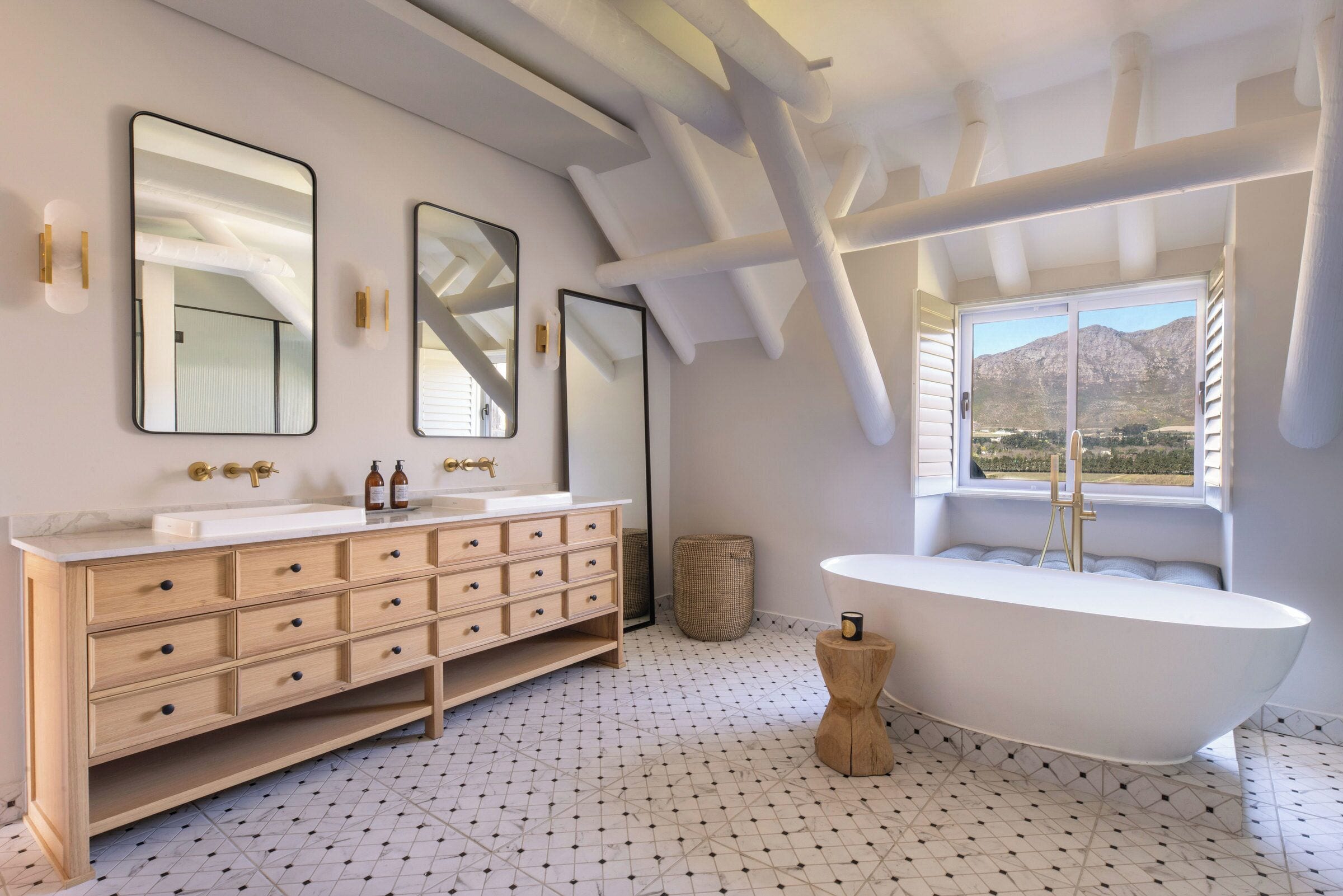 suite (pinotage) | bathroom | separate bathtub and shower, designer toiletries, hair dryer, slippers