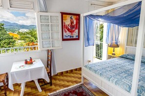 ALLAMANDA | Ferros/tábuas de passar roupa, acesso grátis à internet com fio