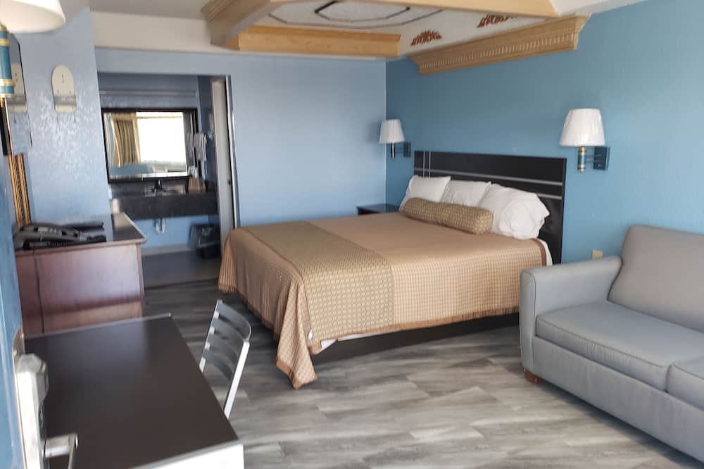 Regency Inn