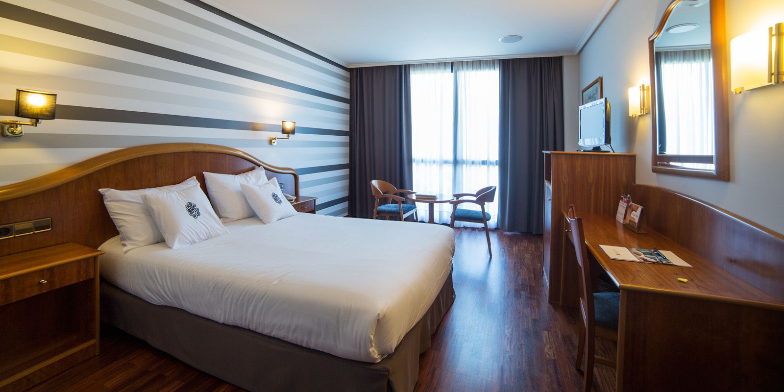 minibar, in-room safe, desk, blackout curtains