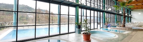 Turkish bath/hammam, body treatments, hydrotherapy, facials, massages