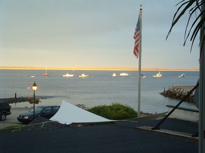 Beach Cottage Inn