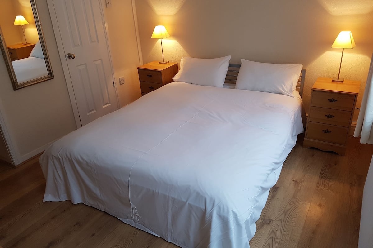 Double Room with Private Bathroom | Wi-Fi gratuit, draps fournis