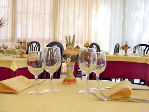 Mittagessen und Abendessen