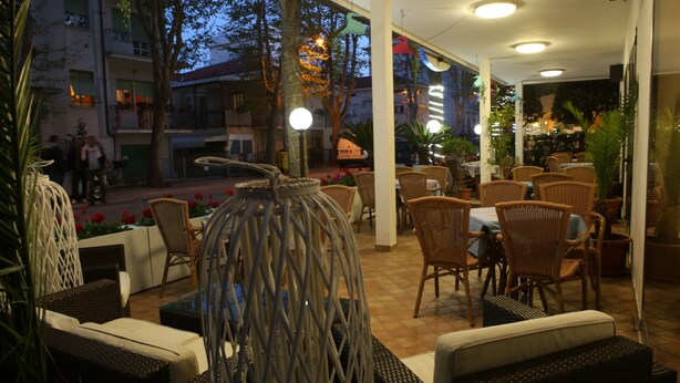 Front of property - Hotel Busignani (Rimini)