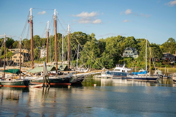 Boating - Harkness Brook Inn (Rockport)
