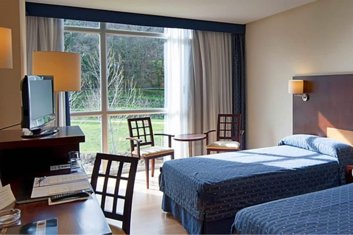 minibar, in-room safe, desk, blackout curtains