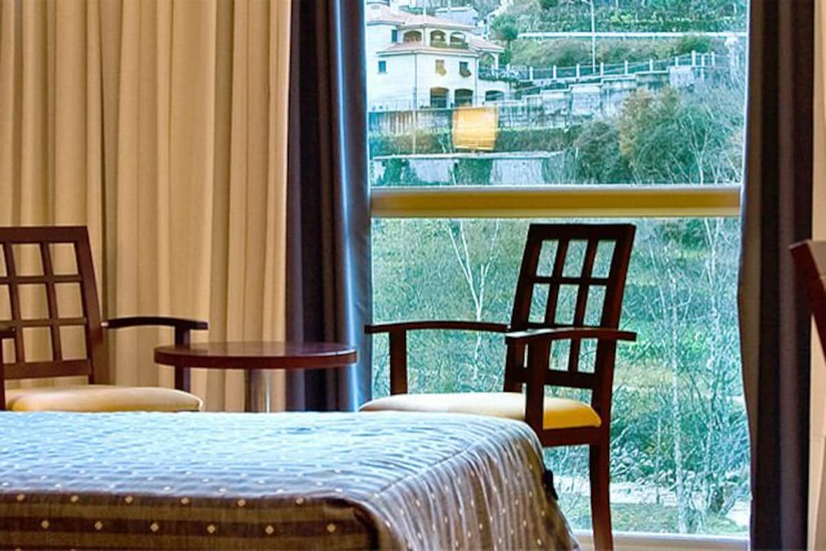 minibar, in-room safe, desk, blackout curtains