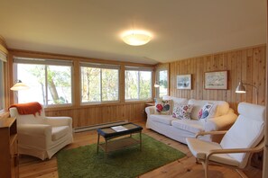Cottage, 2 Bedrooms, Kitchen | Living area - Birch Cliff Lodge on Baptiste Lake (Hastings Highlands)