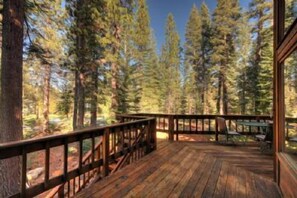 Casa, 3 habitaciones | Balcón