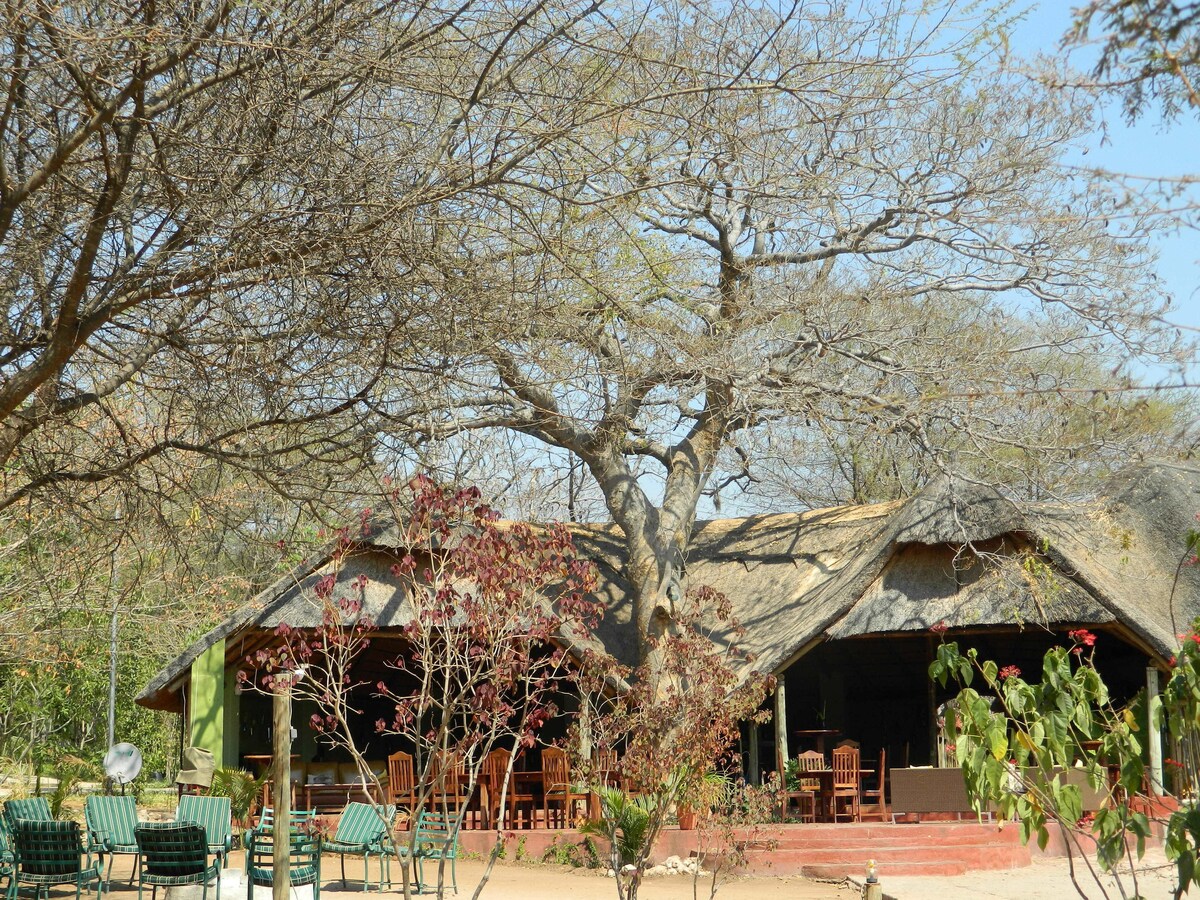 Kwalape Safari Lodge – hotel photo