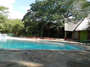 Outdoor pool - Kwalape Safari Lodge (Kasane)