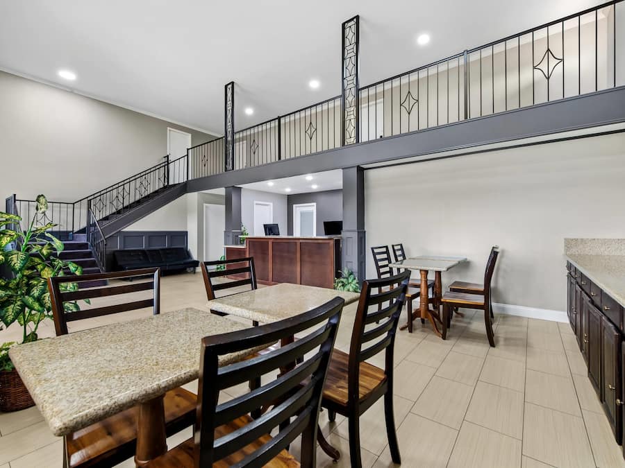 Breakfast area