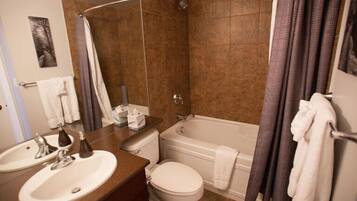 Condo, 2 Bedrooms (Uptown 2BLD) | Bathroom | Combined shower/tub