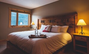 Dobbelt- eller tomannsrom – standard, 1 soverom, fjellutsikt | Sengetøy av topp kvalitet og sengetøy