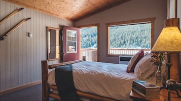 Room, 2 Bedrooms, Balcony, Mountain View (Whiskeyjack) | Premium bedding, bed sheets