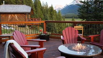 Déjeuner, dîner et souper servis sur place