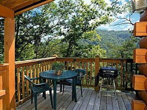Ferienhütte, 1 King-Bett, Whirlpool | Balkon