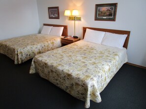 Doppelzimmer, Nichtraucher | Schreibtisch, schallisolierte Zimmer, Bügeleisen/Bügelbrett