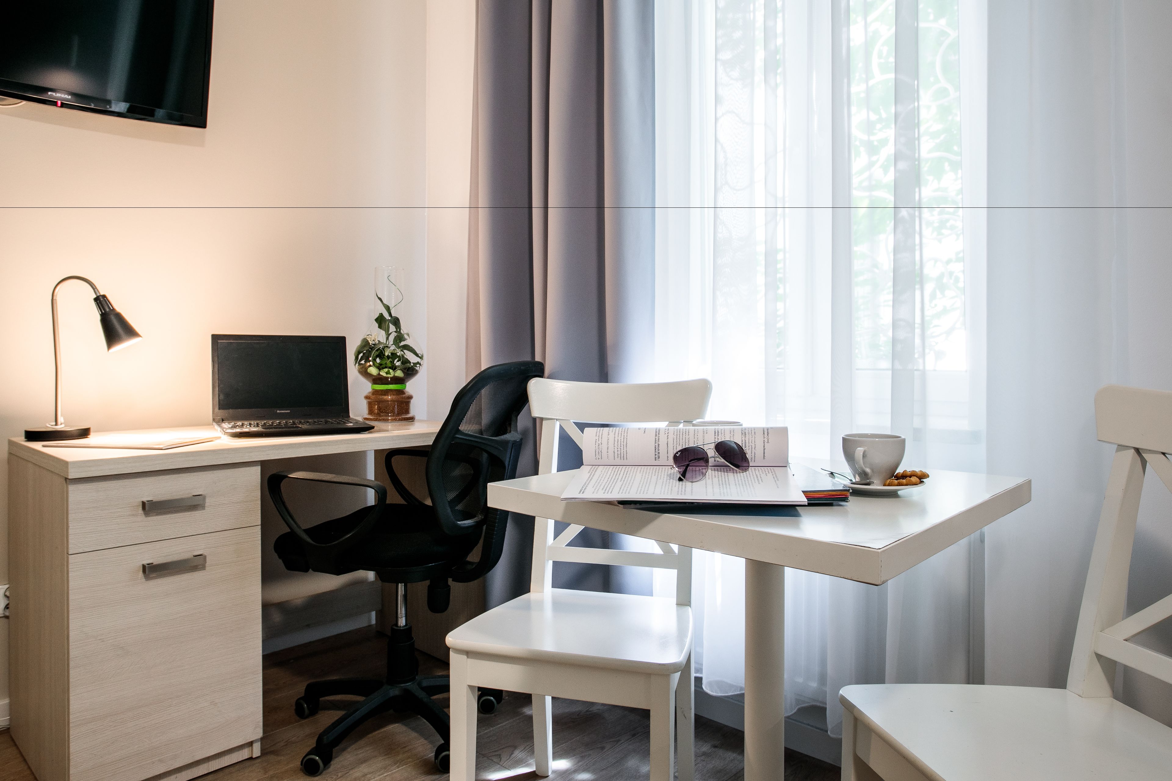 double room | hypo-allergenic bedding, in-room safe, iron/ironing board, free wifi