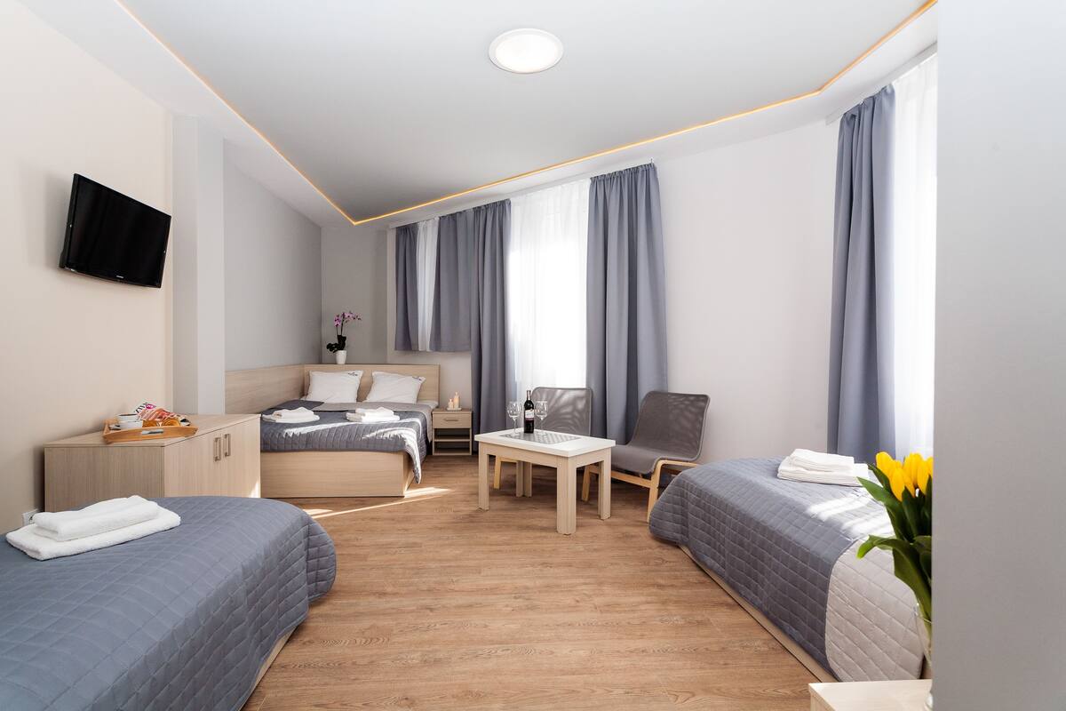 Quadruple Room | Hypo-allergenic bedding available, in-room safe