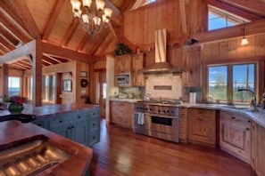 Maison, 4 chambres | Cuisine privée