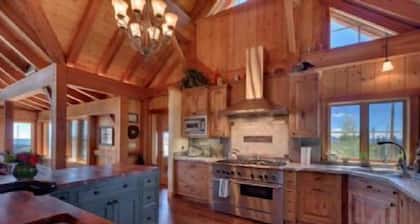 Glacier Luxury Lodge