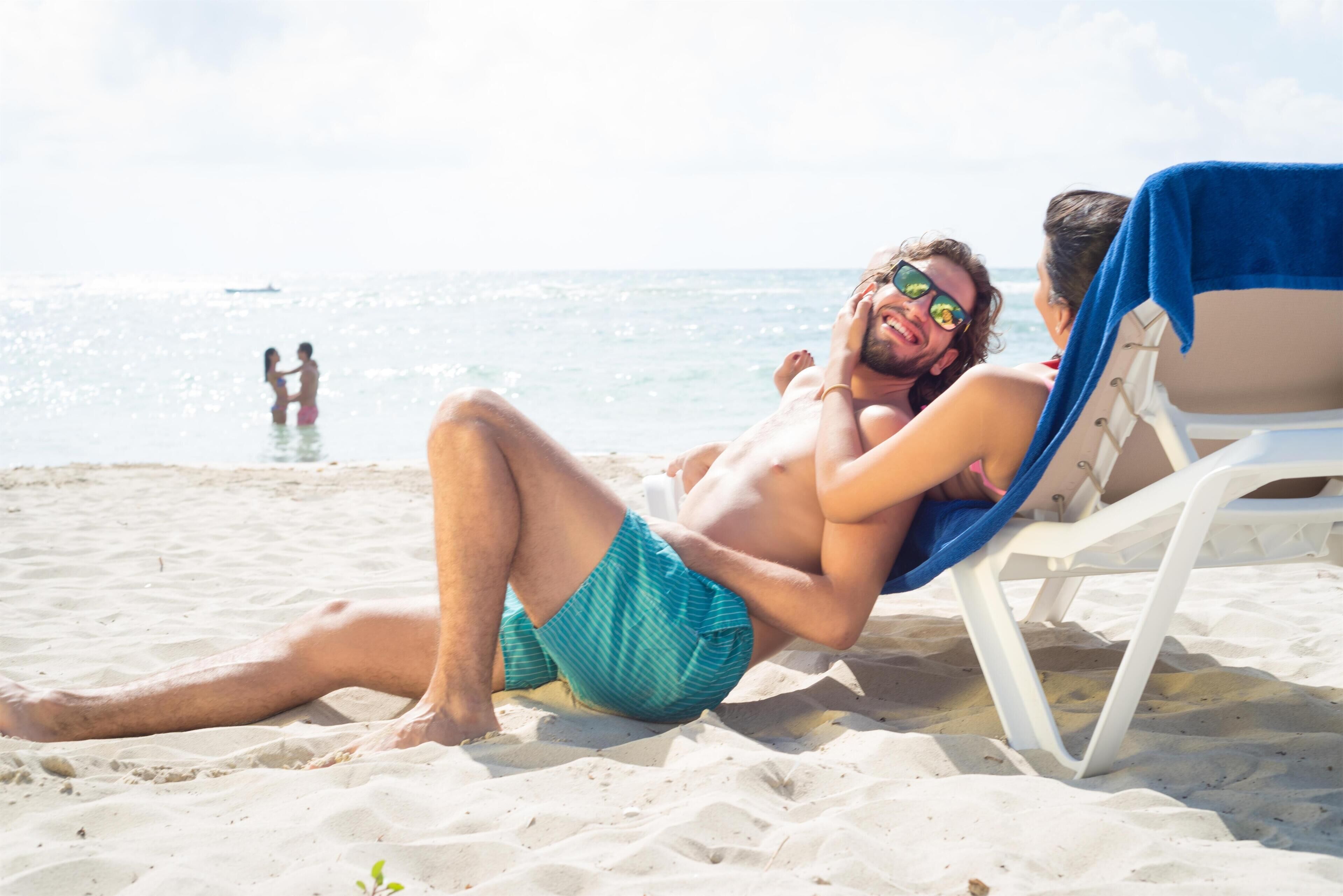 Playa privada, camastros, toallas de playa y buceo 