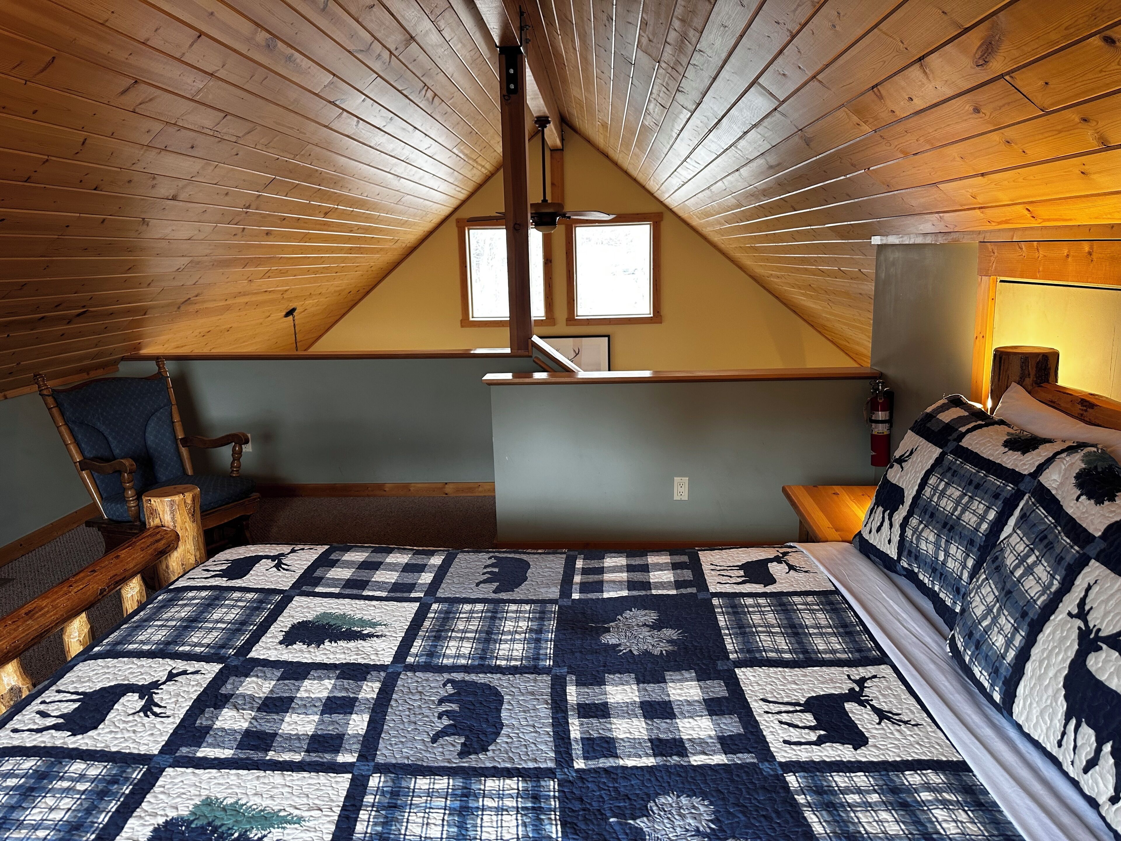 Deluxe Cabin, 1 Bedroom, Hot Tub, River View | Premium bedding, individually decorated, individually furnished, desk
