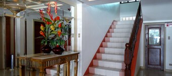 โรงแรมออเรนจ์โกรฟ