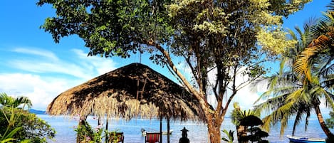 Thai massages, massages on the beach, reflexology, massages