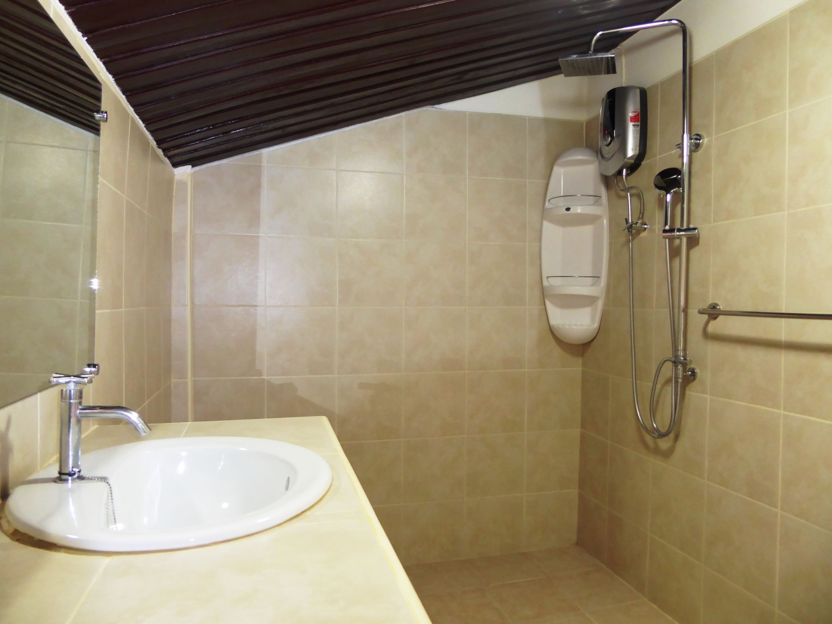 beach house room / upstairs | bathroom | shower, rainfall showerhead, free toiletries, hair dryer