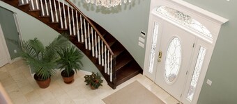 Lafayette Grand Manor