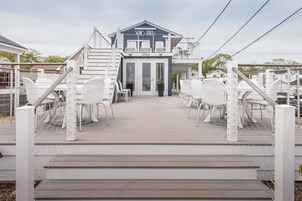 1 habitación, decoración personalizada y muebles diferentes 