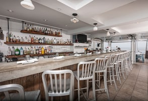 Bar (en la propiedad)