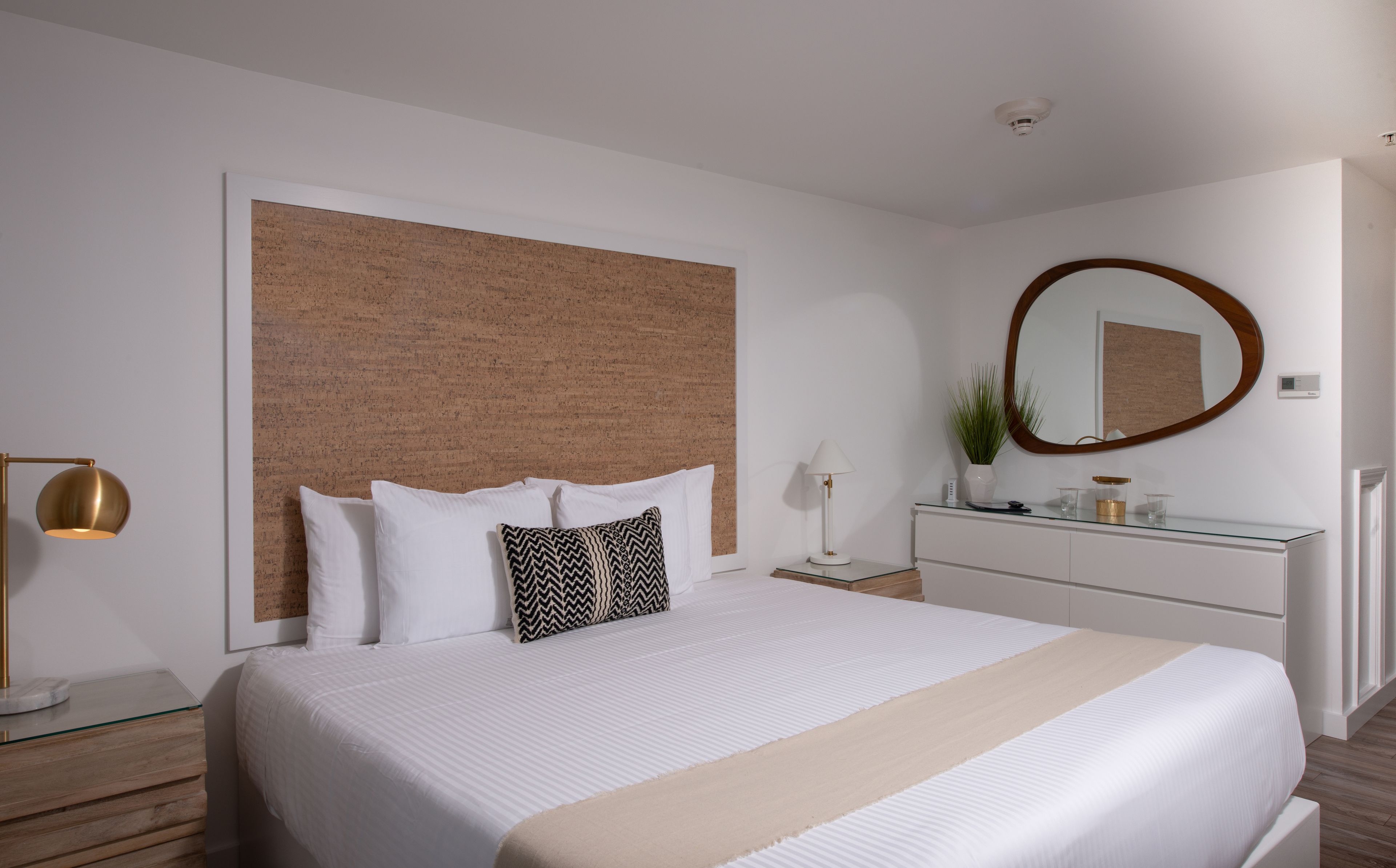 1 bedroom, individually decorated, individually furnished