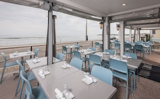 Cocina americana, con vista al mar