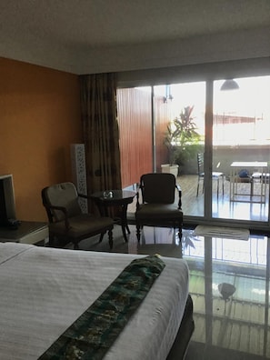 Caja de seguridad en la habitación, escritorio y wifi gratis