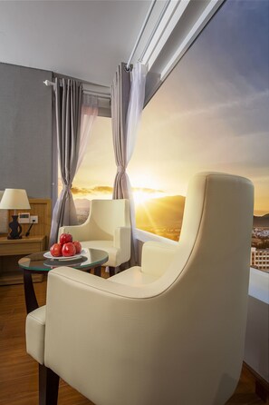 Superior Room, City View | Room amenity