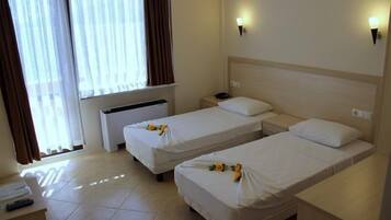 Free WiFi, bed sheets