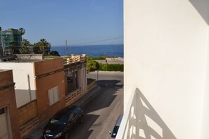 Standaard tweepersoonskamer, balkon | Kameruitzicht