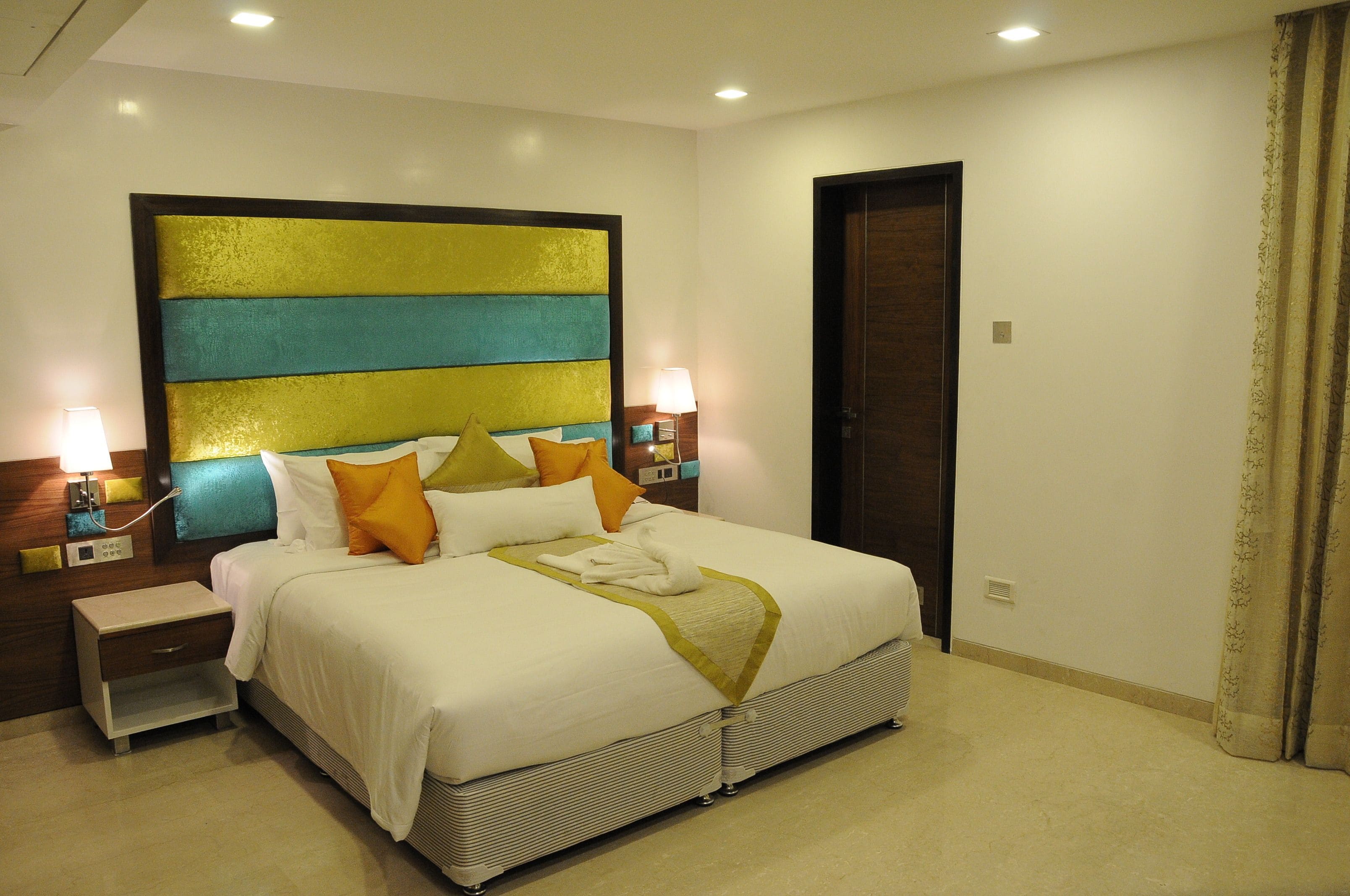 Habitación ejecutiva con 1 cama doble o 2 individuales, 1 habitación | Sábanas de algodón egipcio y ropa de cama de alta calidad