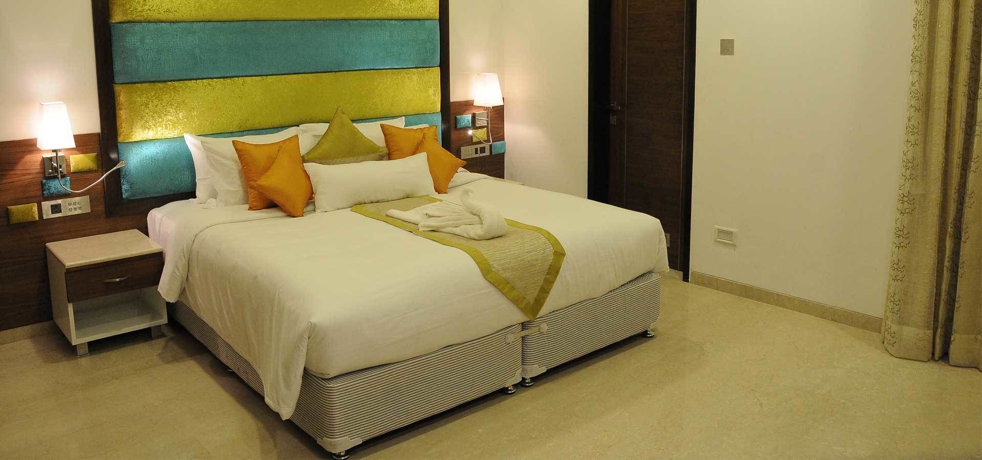 executive double or twin room, 1 bedroom | egyptian cotton sheets, premium bedding, memory-foam beds, minibar