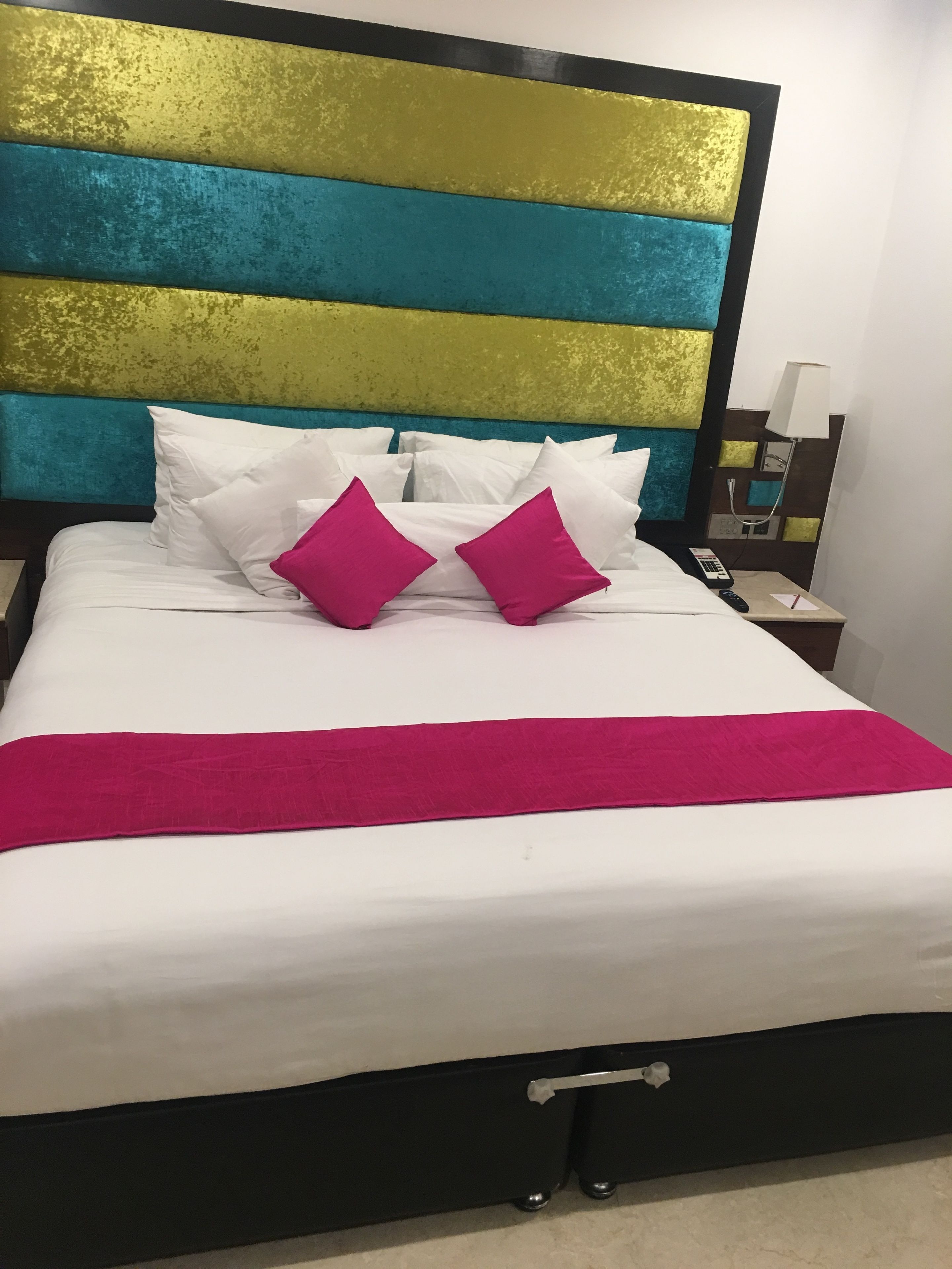 executive double or twin room, 1 bedroom | egyptian cotton sheets, premium bedding, memory-foam beds, minibar