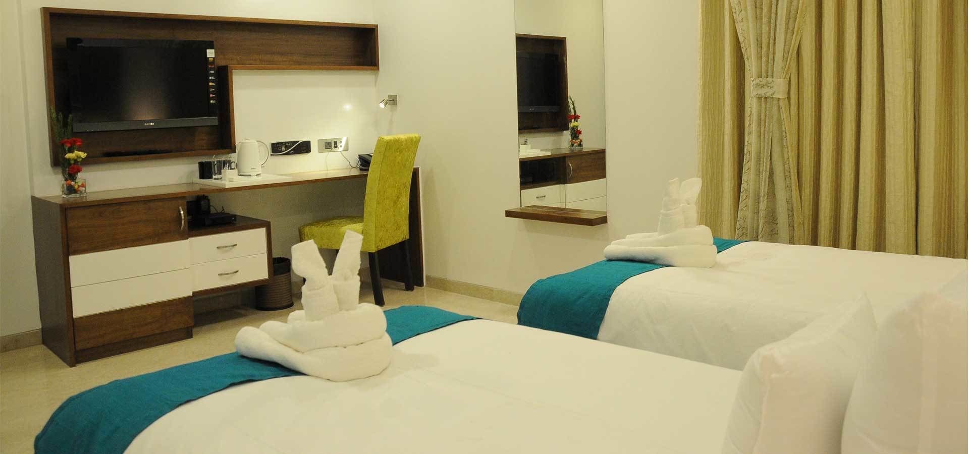 executive double or twin room, 1 bedroom | egyptian cotton sheets, premium bedding, memory-foam beds, minibar