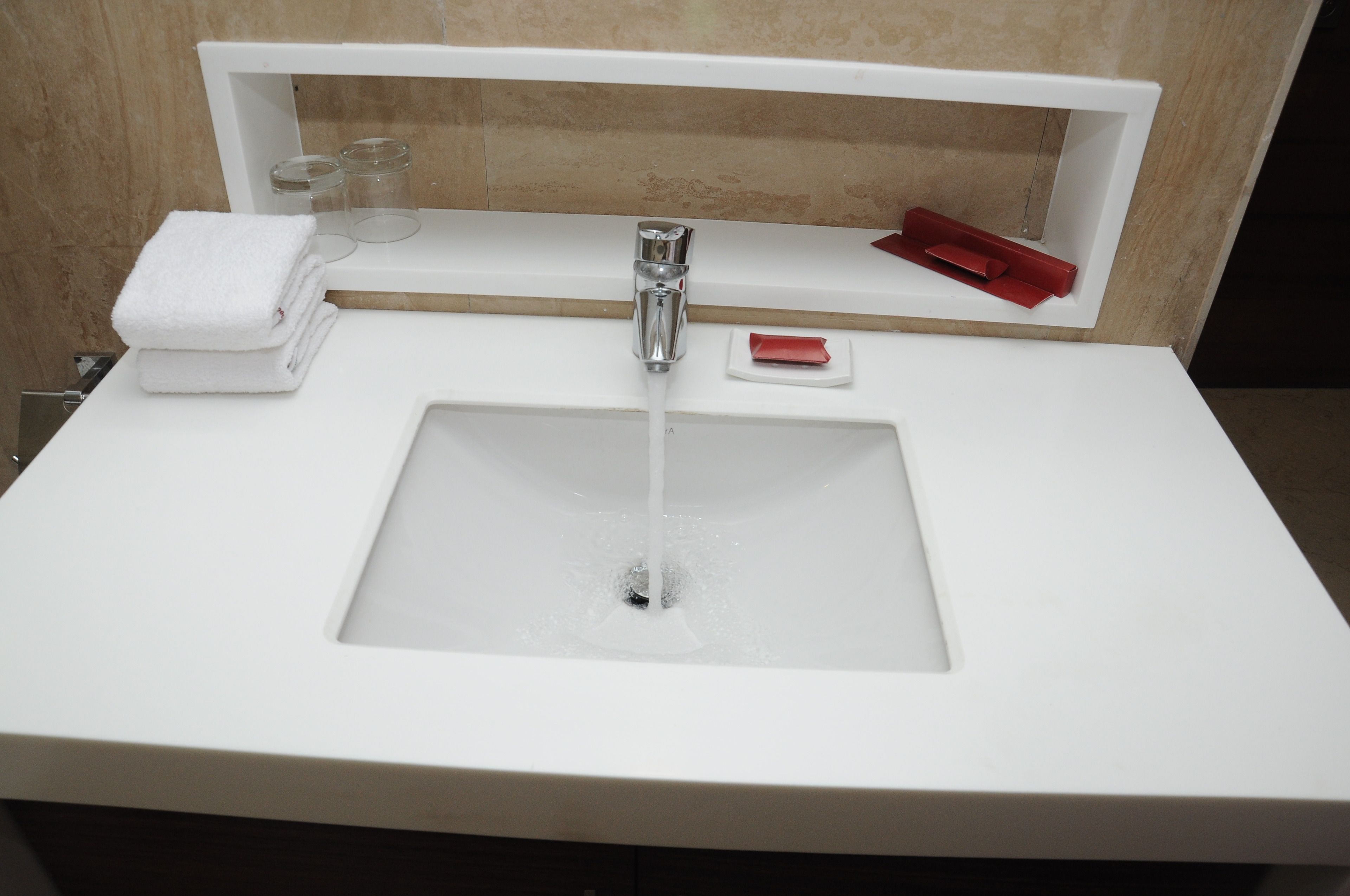 executive double or twin room, 1 bedroom | bathroom | shower, hydromassage showerhead, free toiletries, hair dryer