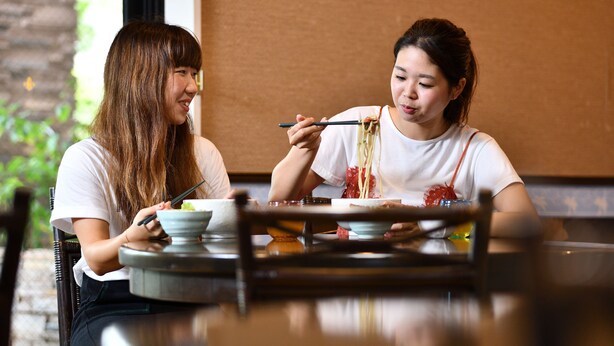 Free daily self-serve breakfast