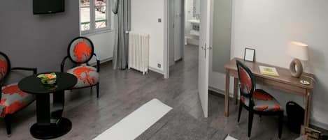 Chambre Double Supérieure | Bureau, chambres insonorisées, Wi-Fi gratuit, draps fournis