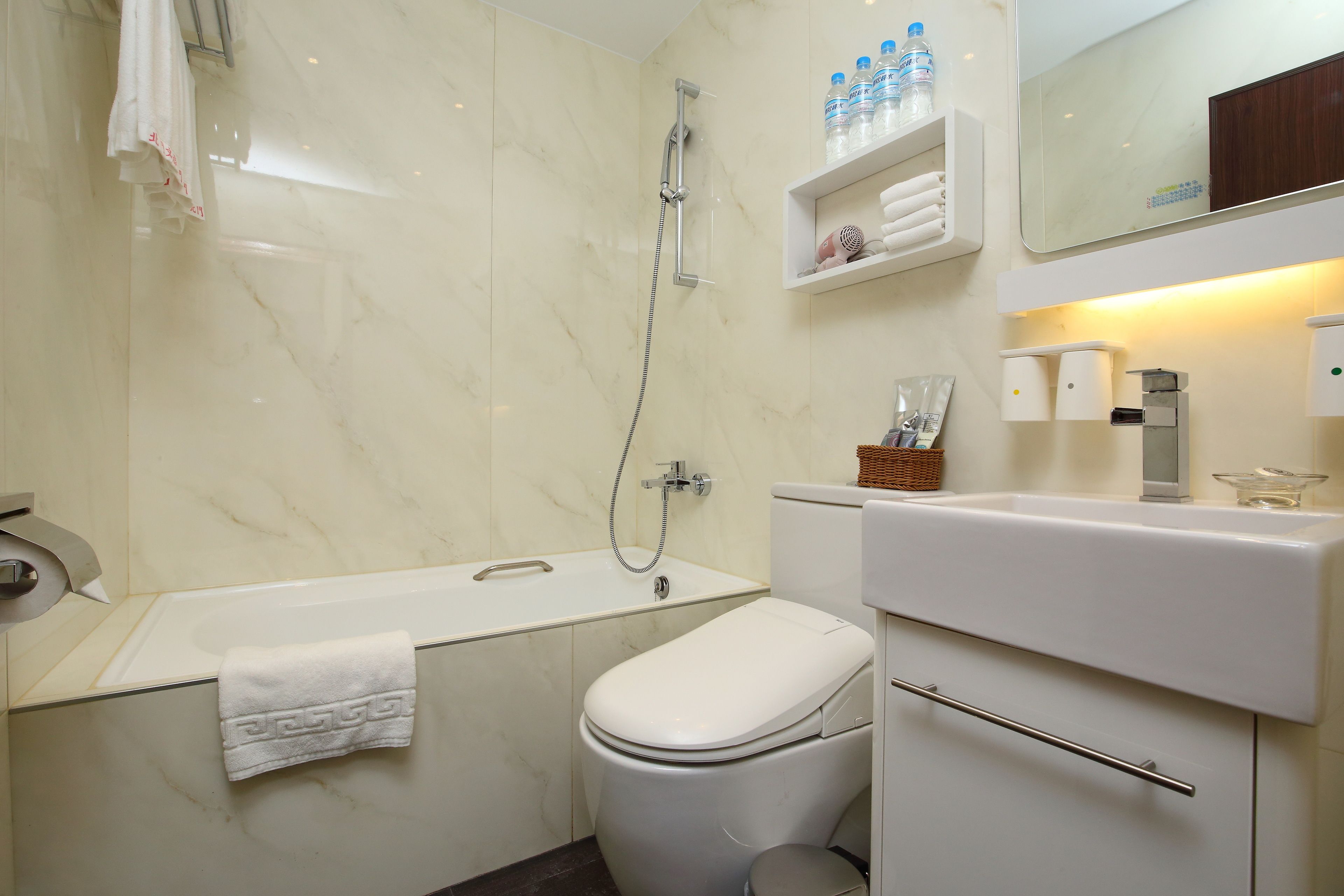 family room | premium bedding, down duvets, pillow-top beds, in-room safe