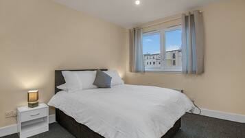 Apartment, Private Bathroom | Extra beds